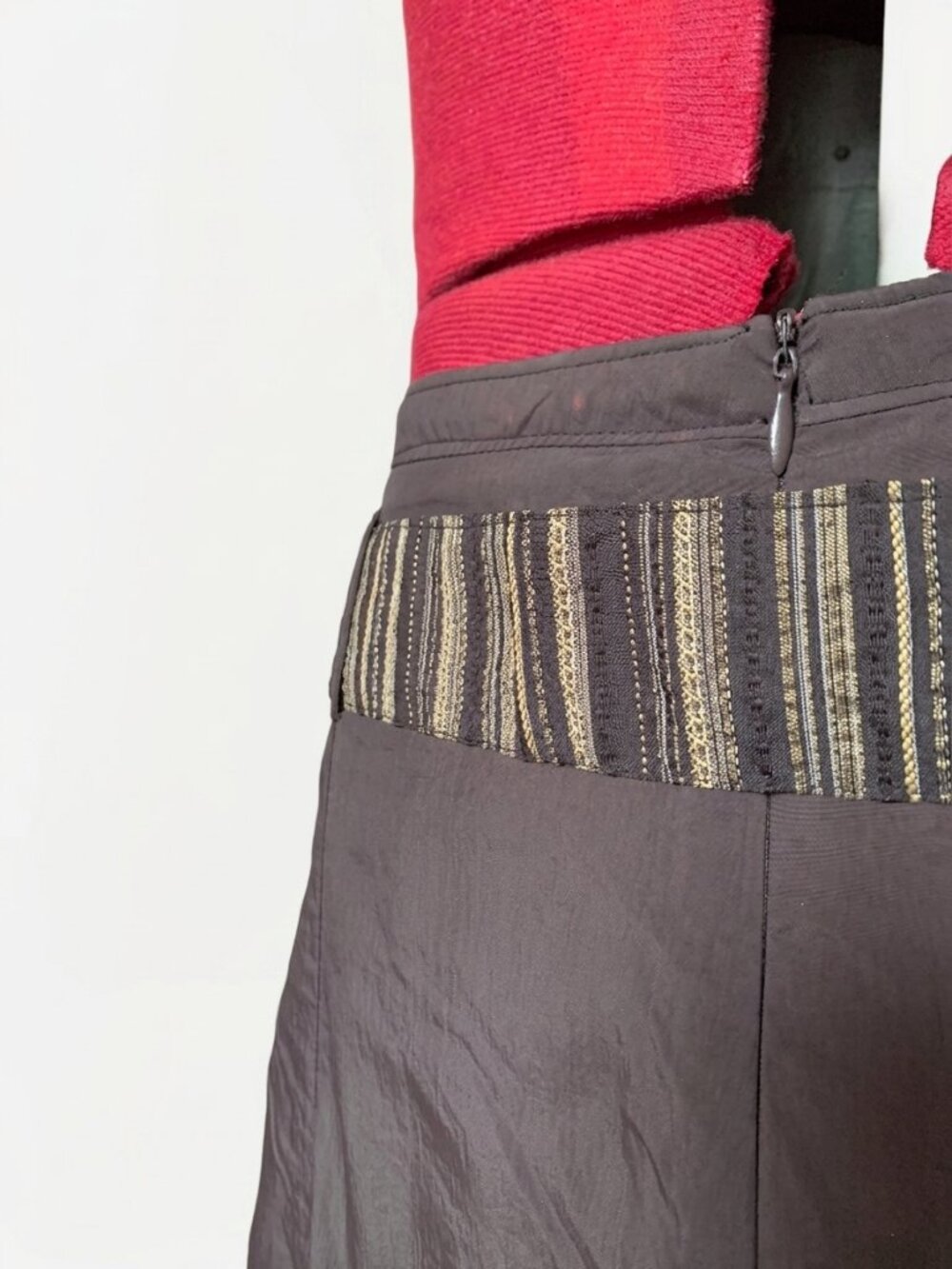 Centre Ville – Brown A-Line Skirt with Contrast Trim & Front Tie Belt | Size 14 - Picture 8 of 16